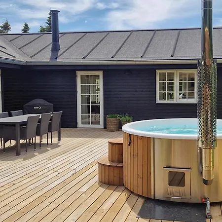 5 Bedroom Beautiful In * Blokhus