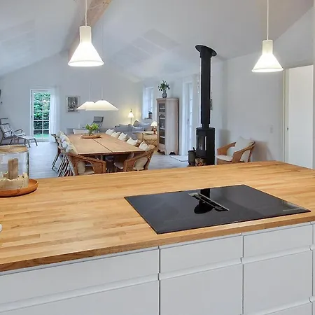 5 Bedroom Beautiful In Nyaraló Blokhus