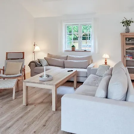 5 Bedroom Beautiful In Nyaraló